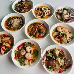 ยำกุ้งสุก