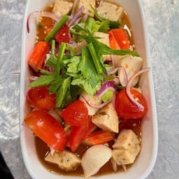 ยำหมูยอไข่แดงเค็ม