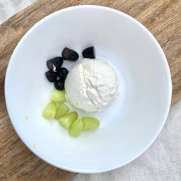 Yo! Li teé Greek Yogurt (โยลิเต้ กรีกโยเกิร์ต) Onnut