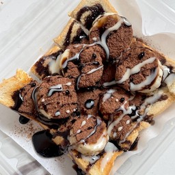 ปังปิ้งเนย นม กล้วย โอวัลติน ราดซอสช็อคโกแลต