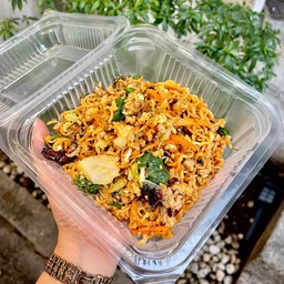 ผัดมาม่าหมู