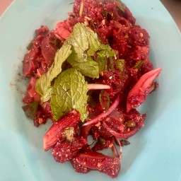 ก้อยแดง