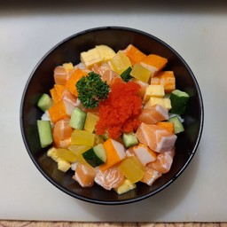 ซากุโระด้ง (ข้าวซูชิ)