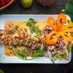 ปลาหมึกไข่นึ่งมะนาว