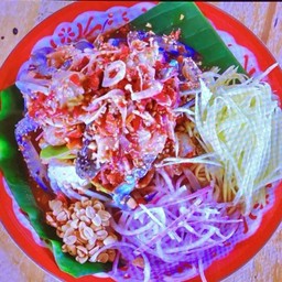 ยำถาดปูม้ากะปิ