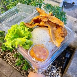 ข้าวสามชั้นทอด