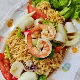 ยำมาม่าทะเล