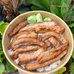 หมูทอดอาบแดด ราดข้าว !