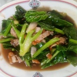 อาหารตามสั่งนายป้อ ตลาดรุ่งเจริญ