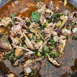 ยำไก่ใส่หัวปลี