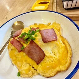 ข้าวไข่ข้นเบคอน