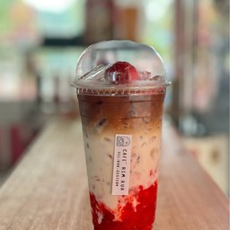 ลาเต้สตอเบอร์รี่สด