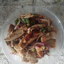 ข้าวยำไก่ย่าง