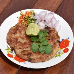 หมูสับปลาเค็มทอด