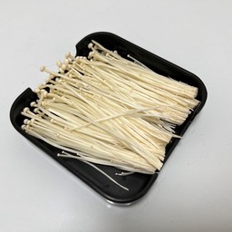 เห็ดเข็มทอง 金針菇