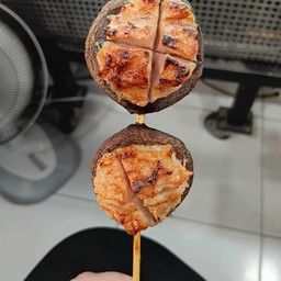 เห็ดหอมหน้าหมูเด้ง