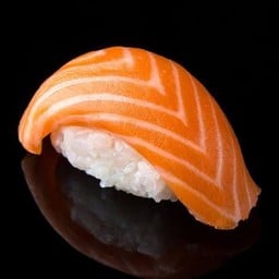 SH07 Salmon Nigiri I ซูชิแซลมอน