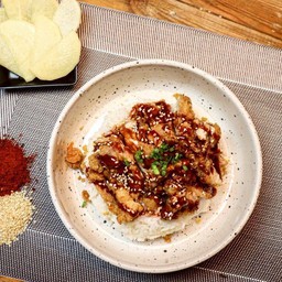Korean Fried Chicken With Rice
