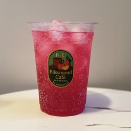 น้ำแดงโซดามะนาว