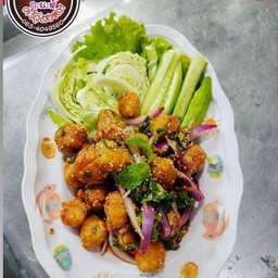 ยำไก่แซ่บ