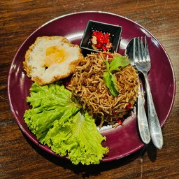 กะเพราไก่คลุกข้าวบาสมาติ