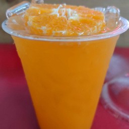 น้ำส้มคั้นสด เย็น