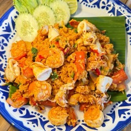 ข้าวผัดต้มยำทะเลรวม