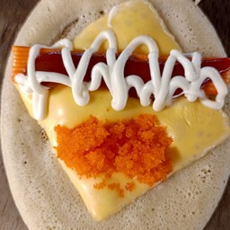 2 ชิ้นไส้ปูอัด+ไข่กุ้ง+ชีสแผ่น