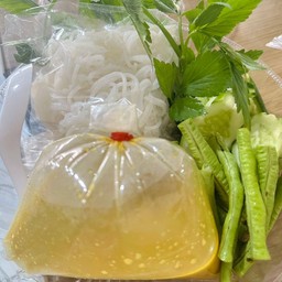 ขนมจีนน้ำยากะทิปลา