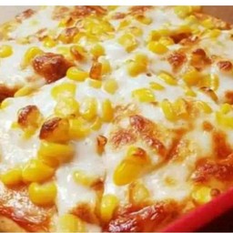 พิซซ่า ข้าวโพดชีส