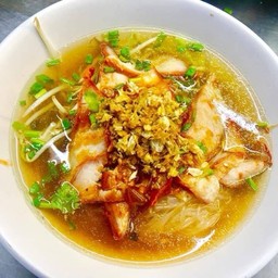 เส้นเล็กหมูแดงน้ำใส