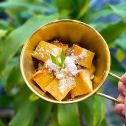 ขนมปังปิ้งเนยนมน้ำตาล