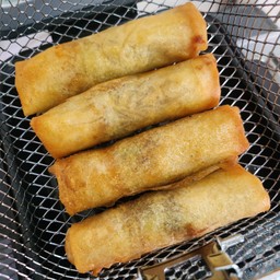 ปอเปี๊ยะทอด ไส้วุ้นเส้น เห็ดหอม 4 ชิ้น