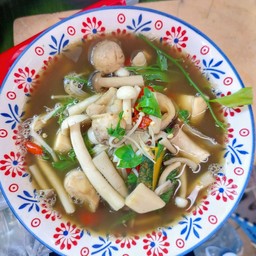 แกงเห็ดผักหวาน