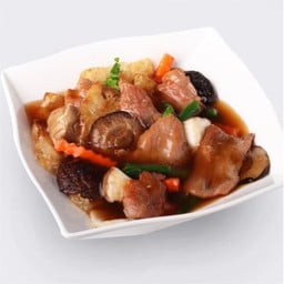 ก๋วยเตี๋ยวราดหน้าหมู 