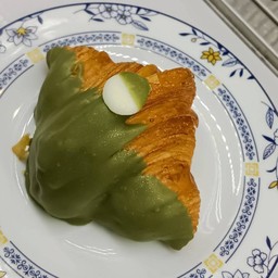 Matcha Croissant