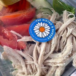 สลัดไก่ฉีกคลีนๆ (Shredded Chicken Salad)