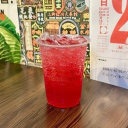 น้ำแดงโซดา