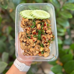 กะเพราไก่ราดข้าว