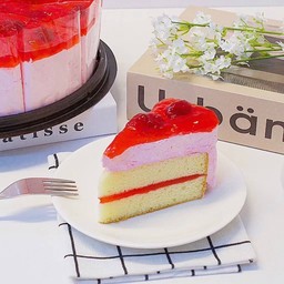 เค้กสตอเบอร์รี่หน้าแยม ชิ้น