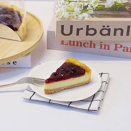 เค้กบลูเบอร์รี่ชีสพาย ชิ้น