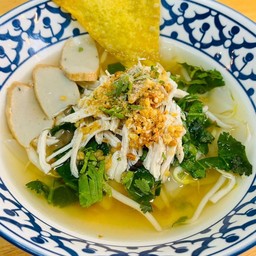 ก๋วยเตี๋ยวไก่ฉีก