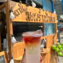 นํ้ามะพร้าวสด+ชาไทย