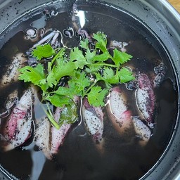 หมึกผัดน้ำดำ(หม้อไฟ)