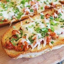 ⭐5.0 (128) - ซาวเออร์โด โทสต์ ไก่รมควันบาร์บีคิว SmokedBBQ Chicken SourDough