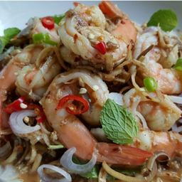 ยำกุ้งสุก