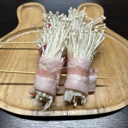 Là Là Grill (ล่าล่ากริลล์)-หม่าล่า หทัยราษฎร์