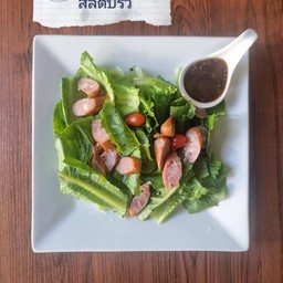 สลัดไส้กรอกเชลด้าชีส