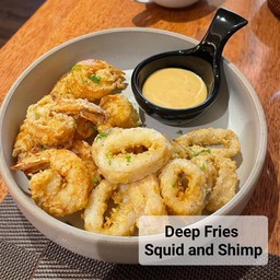 Deep Fries Sqiud and Shrimp