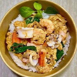 ข้าวหน้าไข่ข้นห่อหมกทะเล